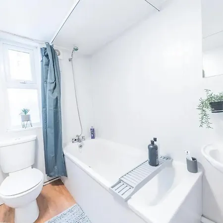 Apartment Cozy & Modern 2-bedroom In