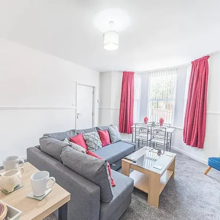 Cozy & Modern 2-bedroom In Apartment